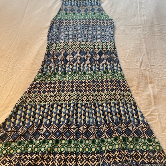 Dress - Picture 3 of 9